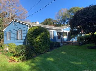 3 Waterhorse Brook Dr, Bethel, CT 06801