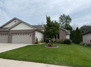 1925 Cappaert Rd, Manitowoc, WI 54220