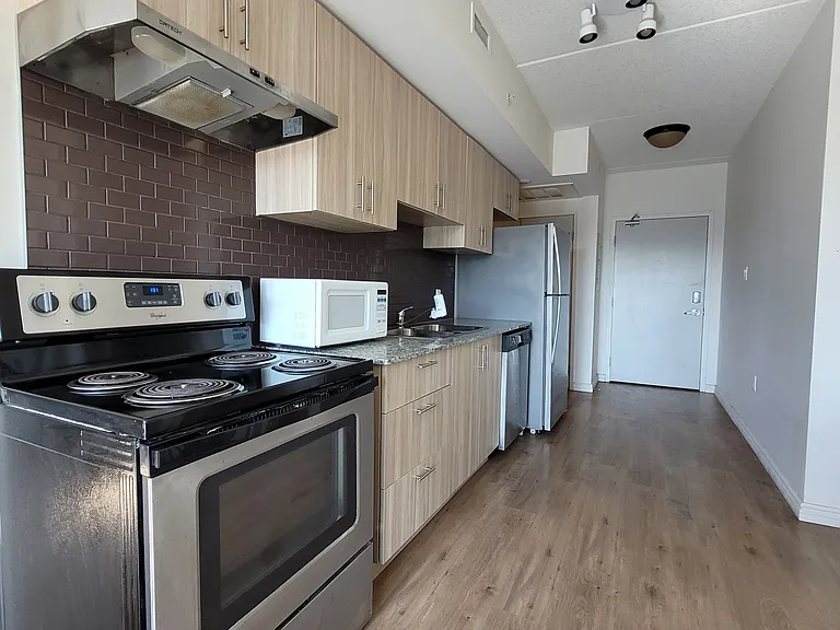 275 Larch St #G510 — Photo 5