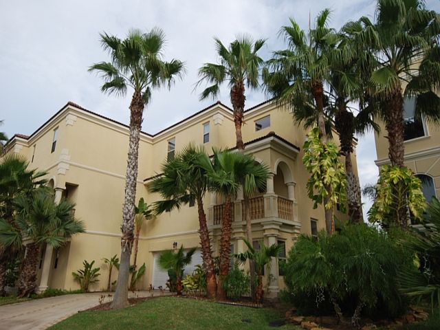 1st image of 120 Bay Harbor Cv