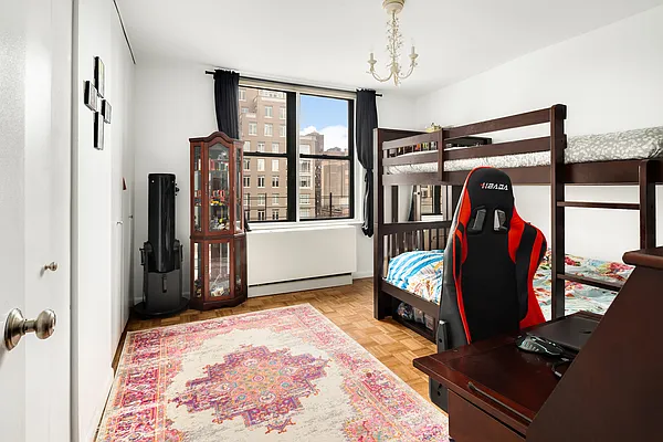 Rented by Douglas Elliman | media 24