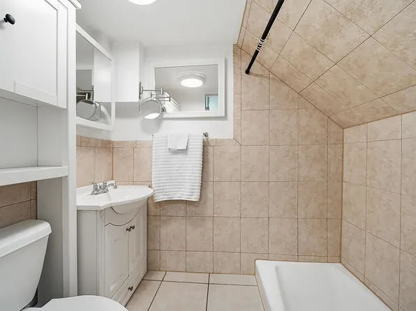 165 7th Street image 10 of 11