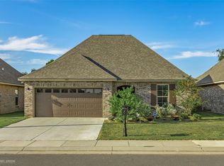 1929 Valdemar Pl, Bossier City, LA 71112