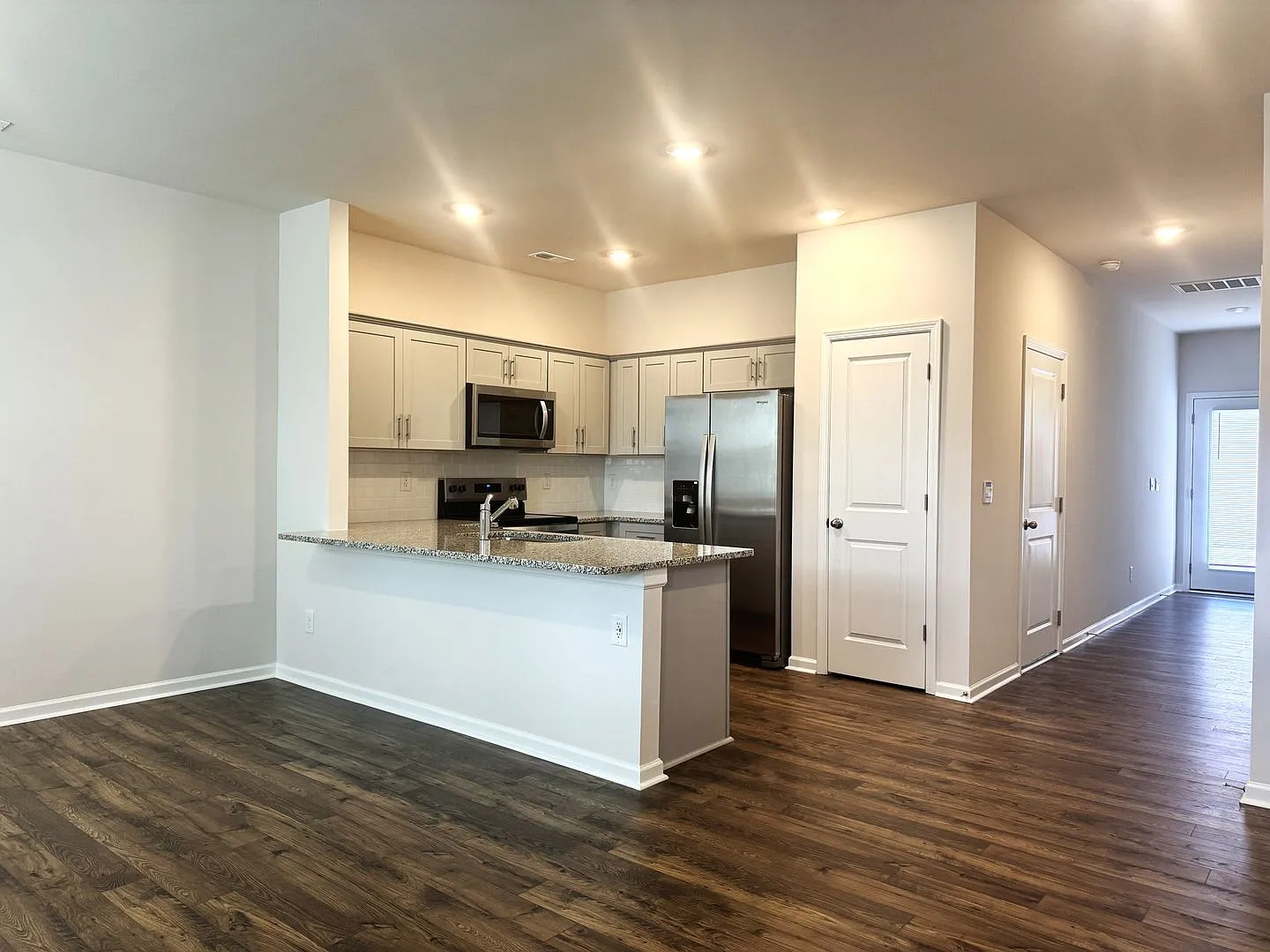 Welcome to Clock Road Townhomes! — Photo 4