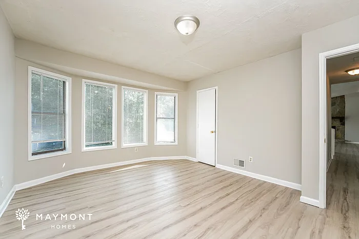 5975 Wellborn Trl — Photo 11
