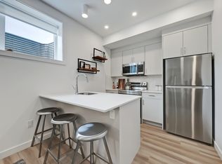 505 22nd Ave NW, Calgary, AB T2M 1N5