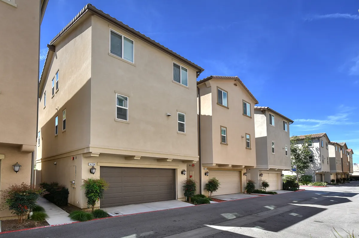 Building Photo - 14704 W Marie Ln #14704