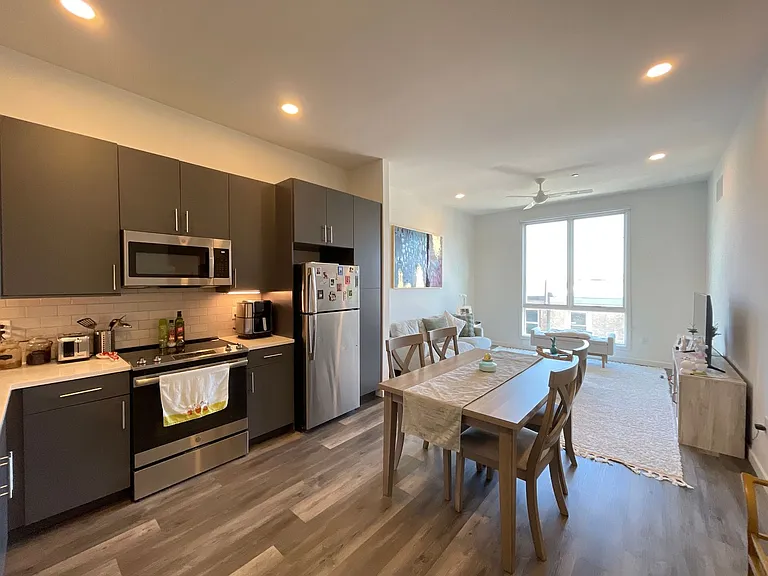 2559 Amber - Residential — Photo 10