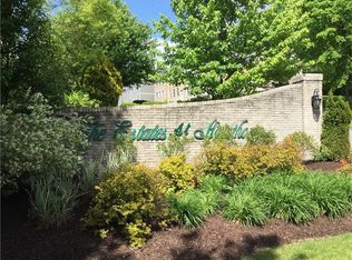 3026 Estate Dr, Oakdale, PA 15071