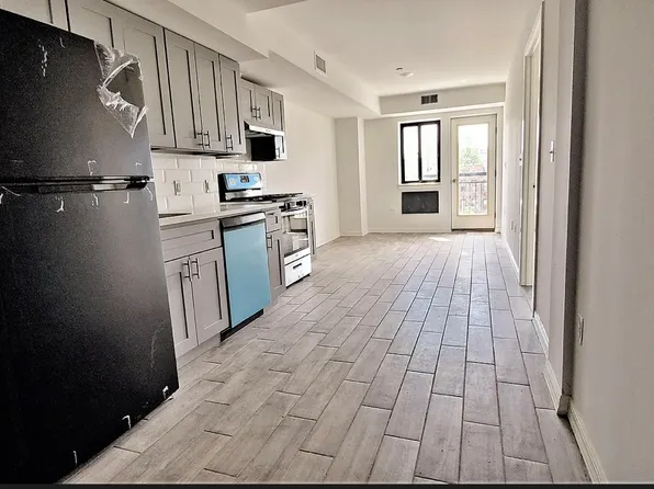 25-28 Broadway image 1 of 9