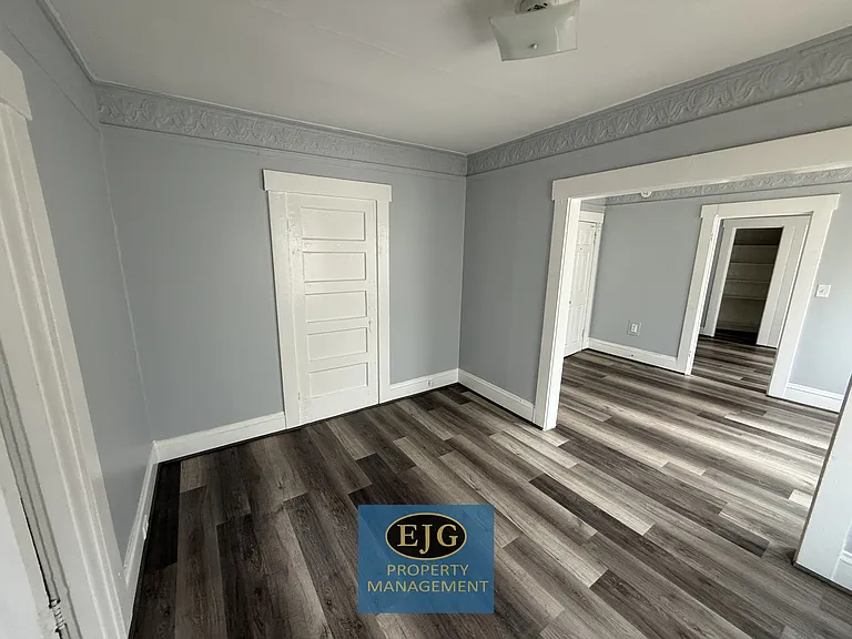 23 S Main St #4 — Photo 9