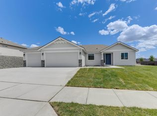 3181 S McKinley St, Kennewick, WA