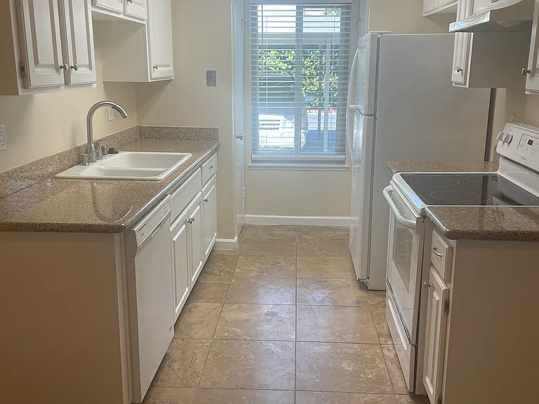 1313 Floyd Ave #156 — Photo 8