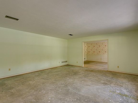 5th image of 3636 Cathedral Oaks Pl N