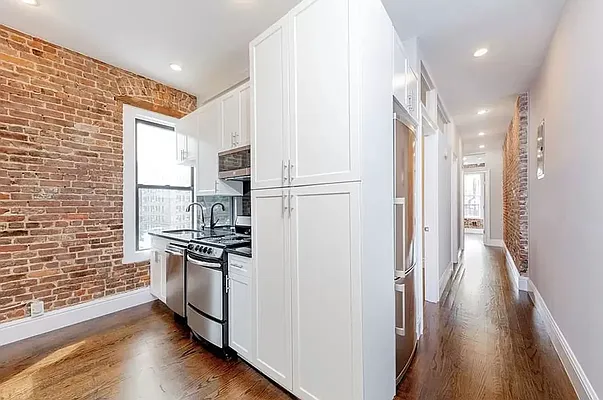 Rented by Douglas Elliman | media 2