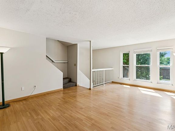 3rd image of 2308 Driftwood Pl