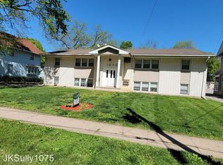 1075 33rd St #11288942, Des Moines, IA 50311