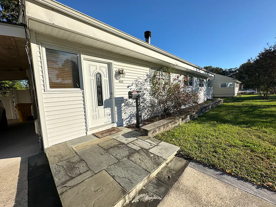 487 Bruce Ave