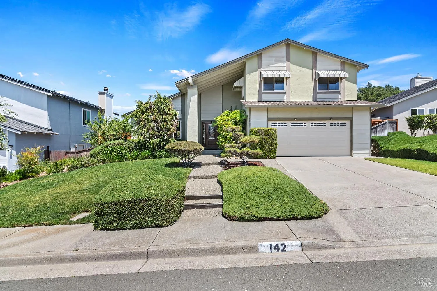 142 Columbine Drive photo 1