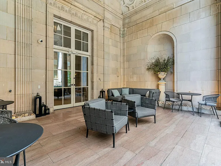 875 Sansom St #1009 — Photo 15
