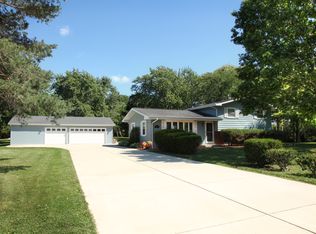 39771 N Wittenburg Rd, Antioch, IL 60002