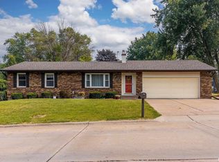 4032 W Lombard St, Davenport, IA 52804