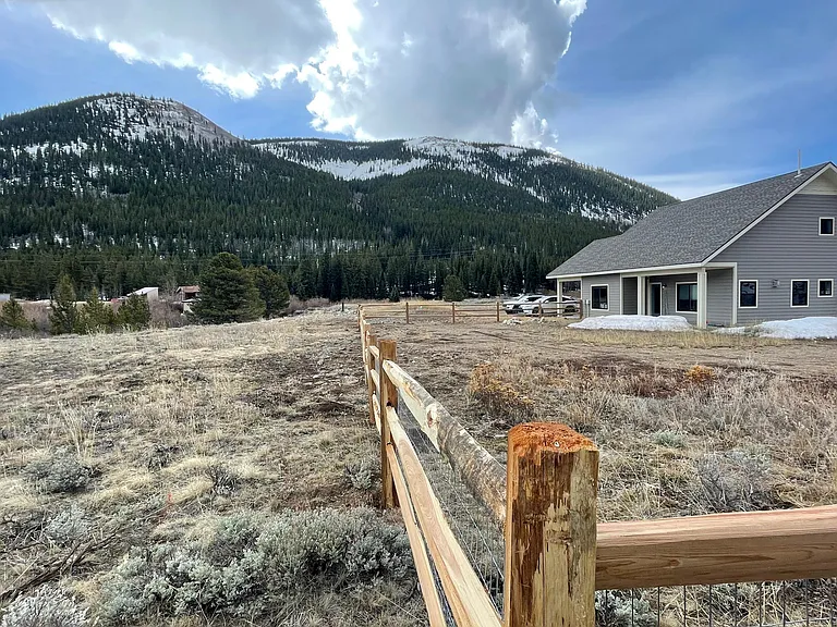 2926 Highway 91 — Photo 25