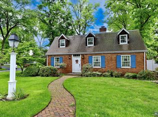 92 Demarest Ave, Emerson, NJ 07630