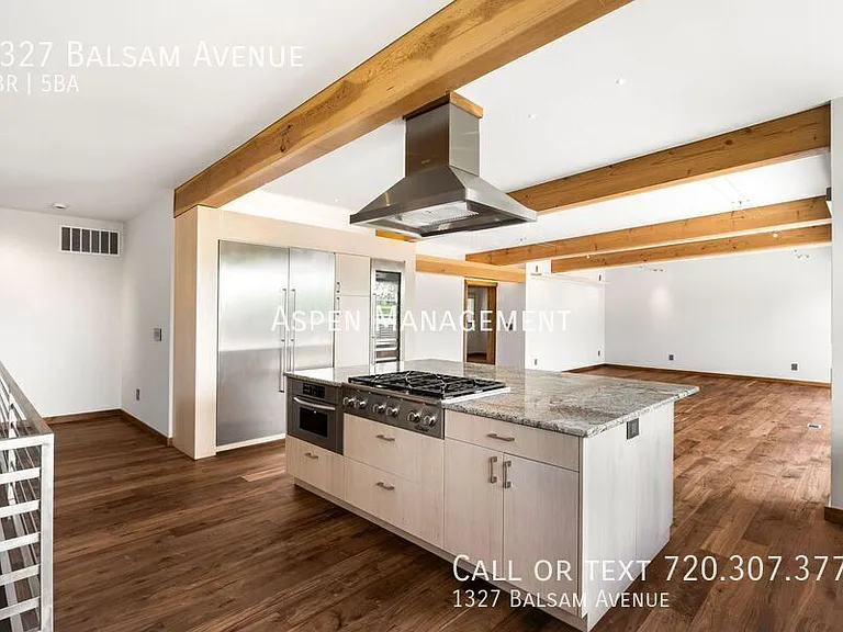 1327 Balsam Ave — Photo 14