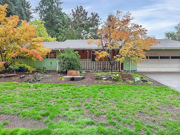 2nd image of 12309 NE 33rd St