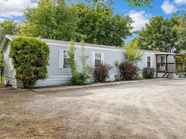 318 Parliament Dr, Kalispell, MT 59901