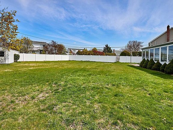 2nd image of 770 Brian Ln