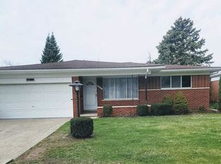 33535 Sebastian Lane Dr, Sterling Heights, MI 48312