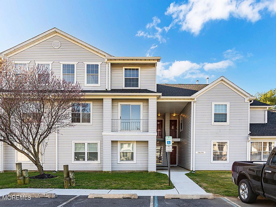 1st image of 718 Waters Edge Drive
