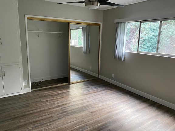 4th image of 1247 N Sycamore Ave #16