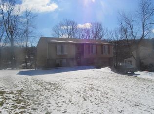 740 Thornwick Dr, Pittsburgh, PA 15243