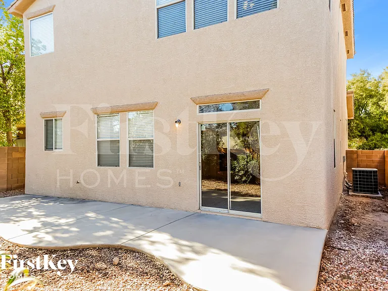 10772 Manchester Park Dr — Photo 16