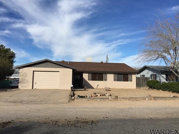 1st image of 2633 Karen Ave
