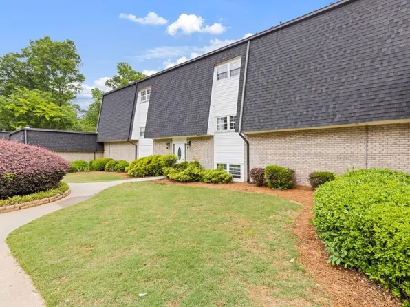 5145 Chemin De Vie, Sandy Springs, GA 30342