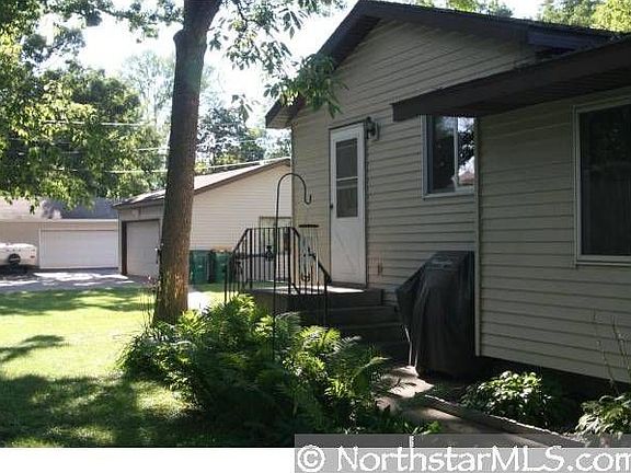 2nd image of 1317 2nd Ave S