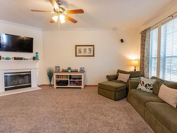5th image of 3953 Parkhaven Dr