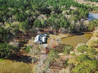 25 Magnolia Ln, Poplarville, MS 39470