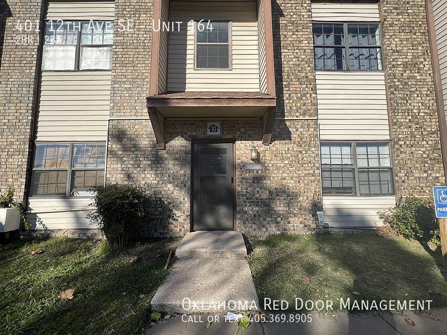 1st image of 401 12th Ave SE APT 164