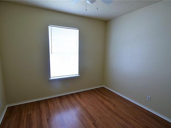 4th image of 8603 Fireside Dr APT 102