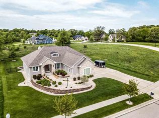 2702 Arbor Rdg, Janesville, WI 53548