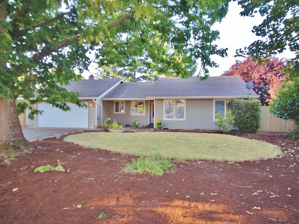 1st image of 2719 NW 107th Cir