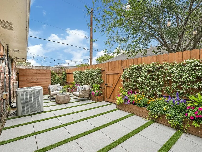 3328 Burke Rd #71 — Photo 25