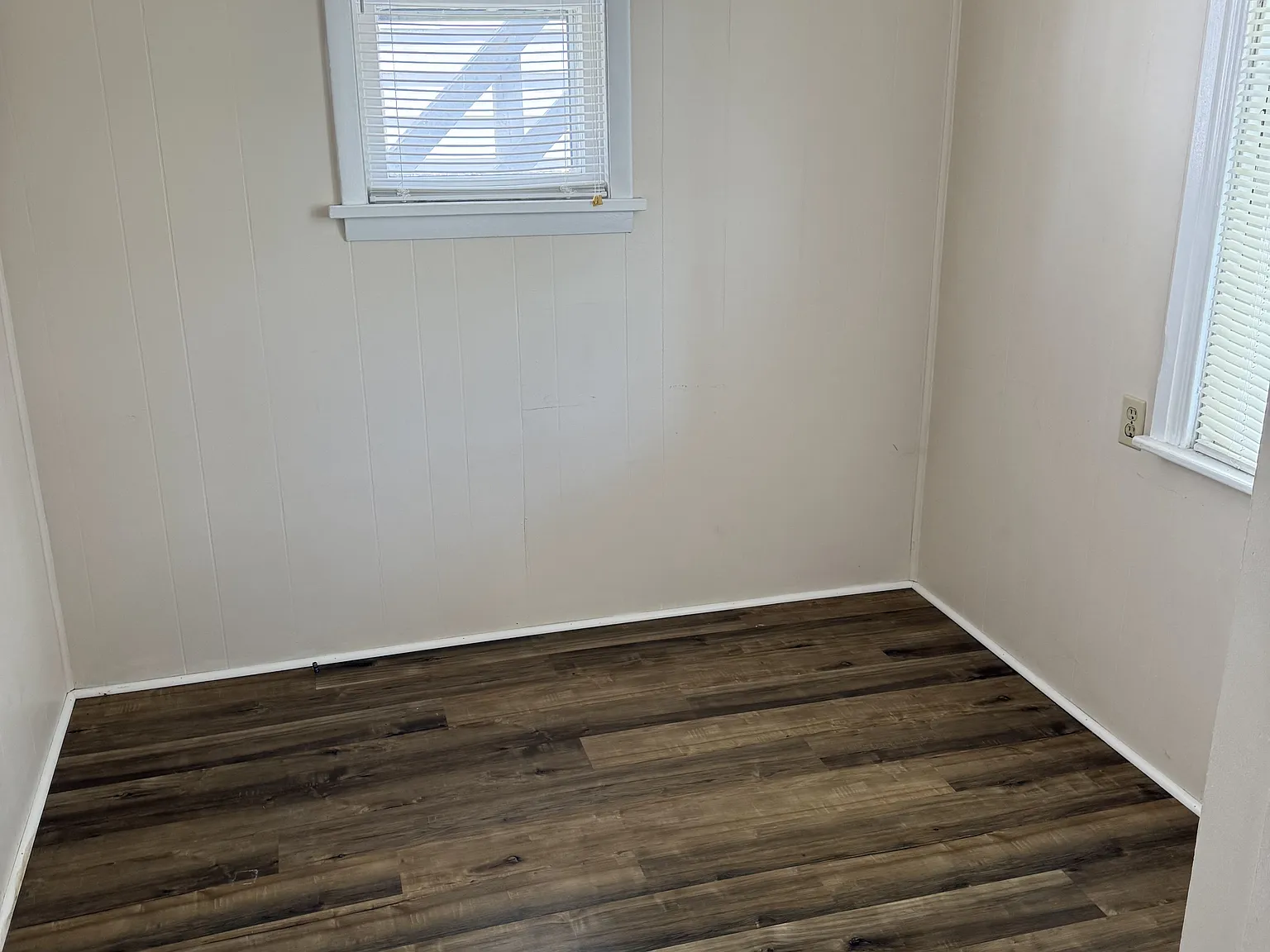 2 bed, $1,100 — Photo 3