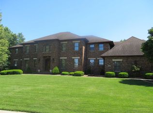 2605 E 40th St, Davenport, IA 52807