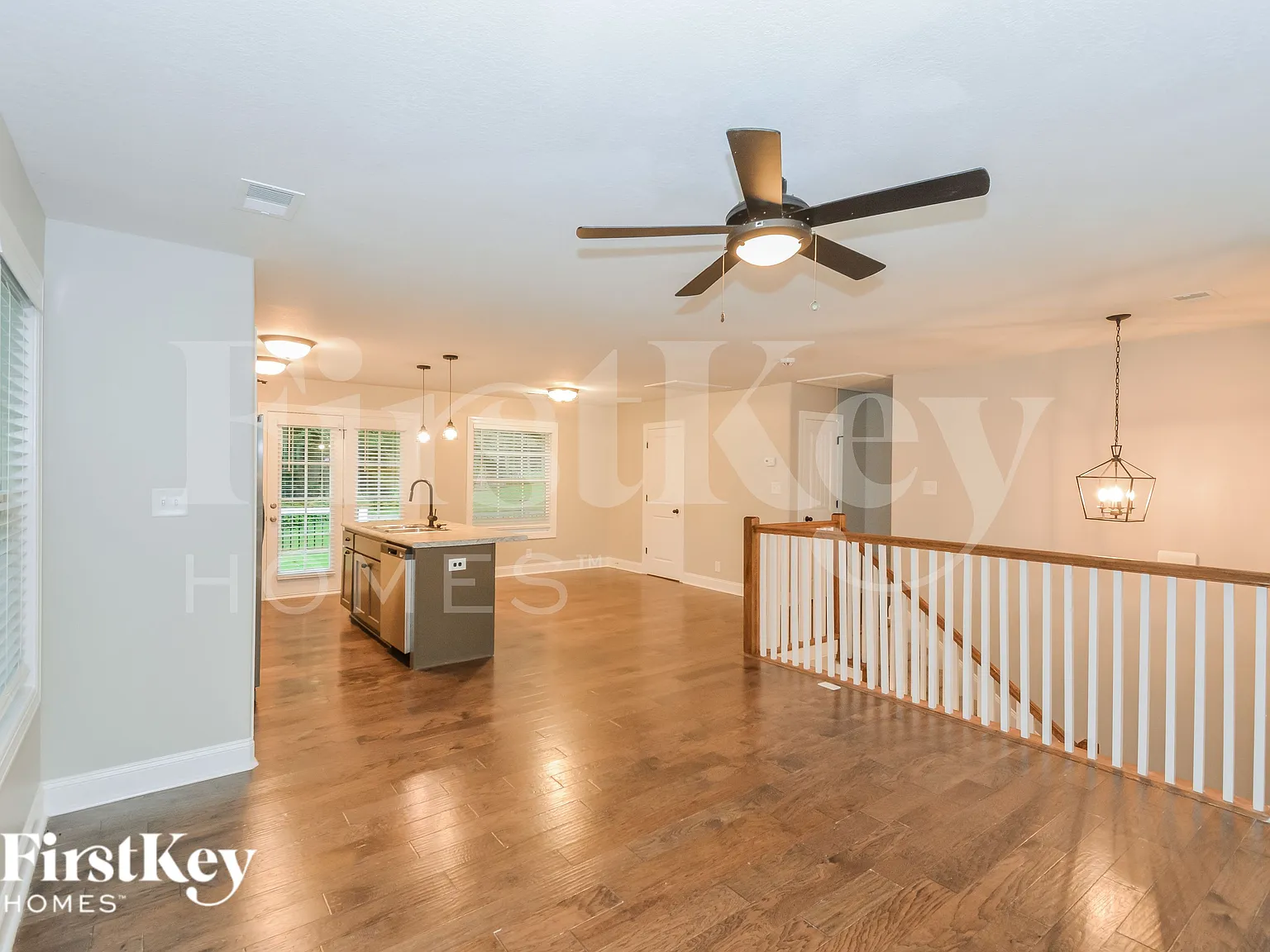 3 bed, 2.5 bath, 1557 sqft, $1,955 — Photo 2